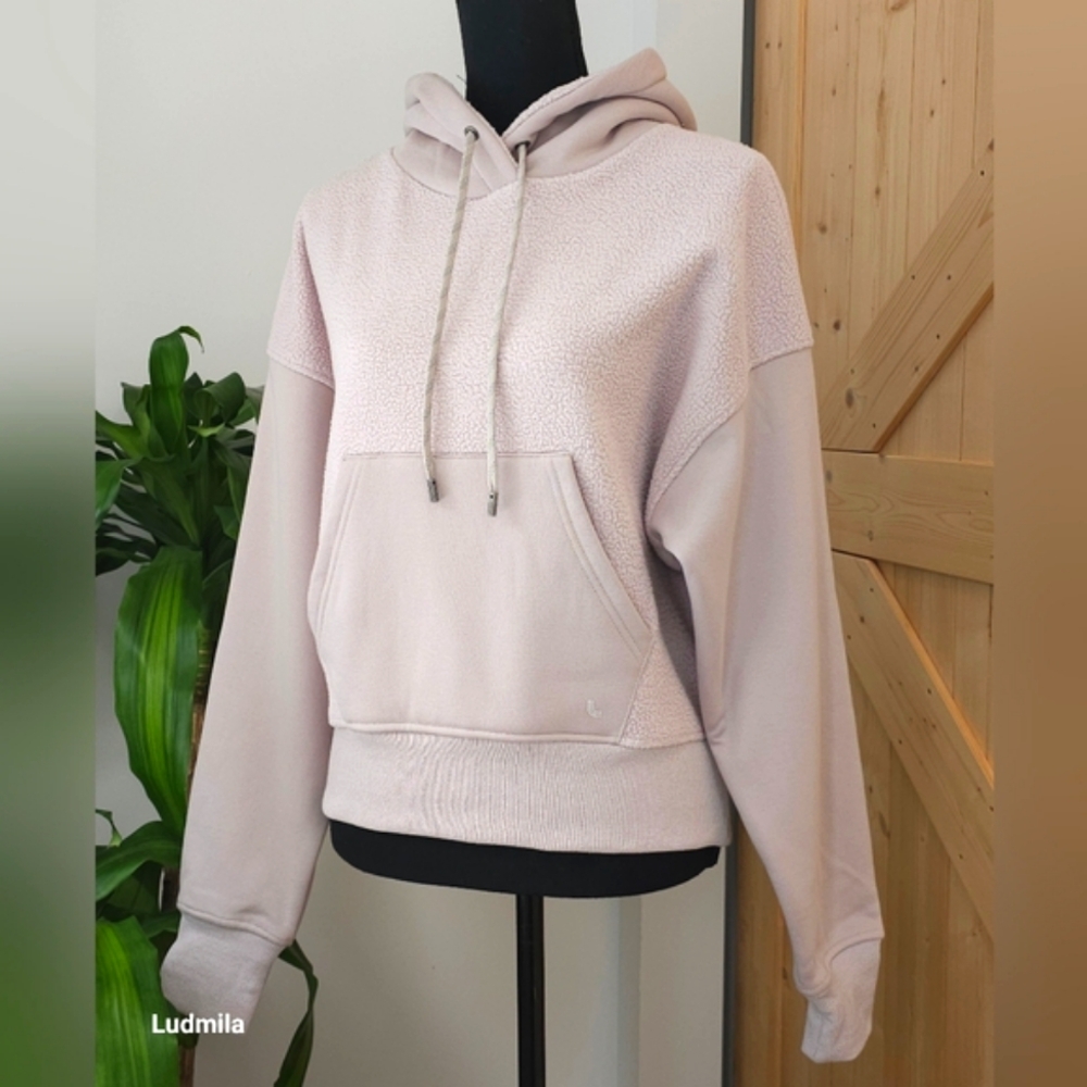 LOLE size M womens'‎ abalone hoodie